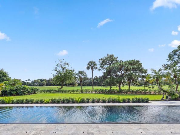 5 Par Club Circle, Village Of Golf FL 33436