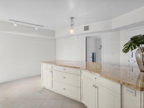 3000 Holiday Dr 1104, Fort Lauderdale FL 33316