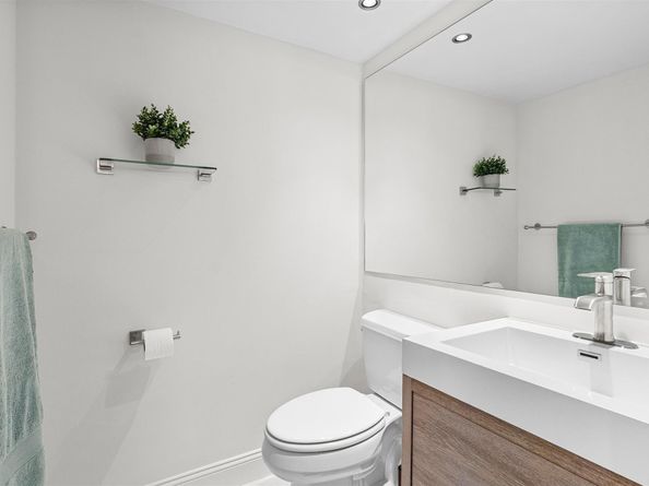 3000 Holiday Dr 1104, Fort Lauderdale FL 33316