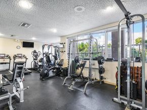 3000 Holiday Dr 1104, Fort Lauderdale FL 33316