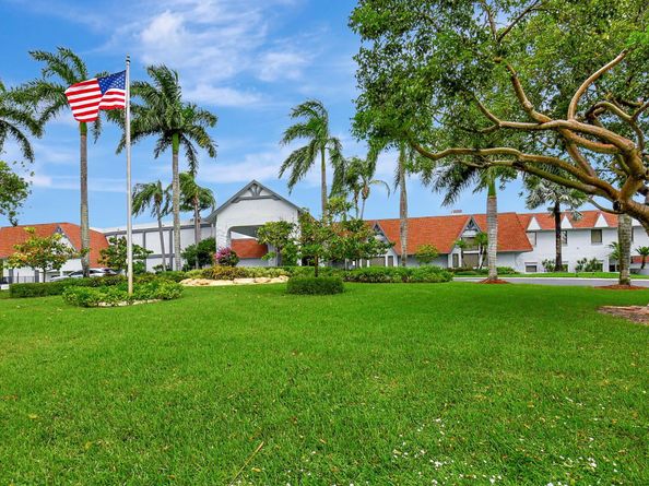 14375 Strathmore Lane 305, Delray Beach FL 33446