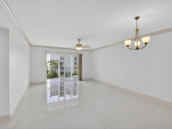 14375 Strathmore Lane 305, Delray Beach FL 33446