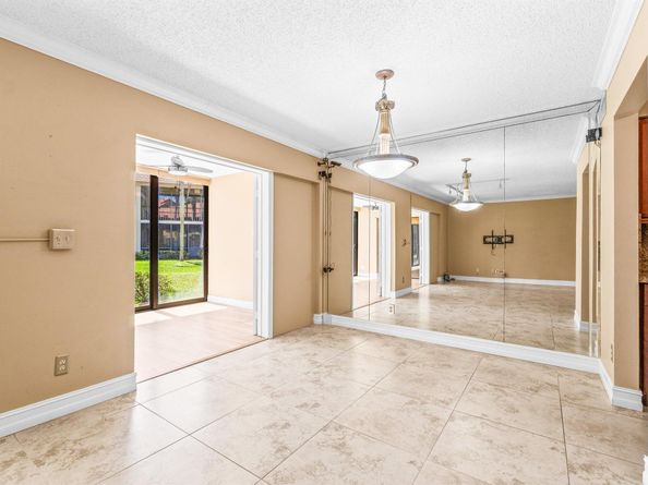 5750 Coach House Circle C, Boca Raton FL 33486
