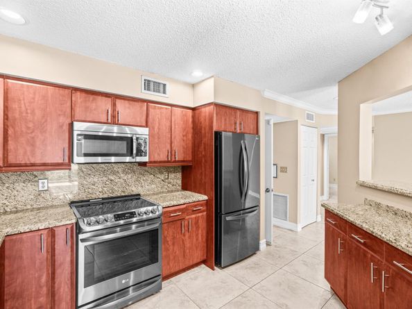 5750 Coach House Circle C, Boca Raton FL 33486