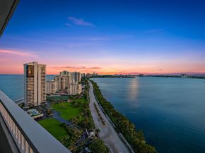 5550 N Ocean Drive 22d, Singer Island FL 33404