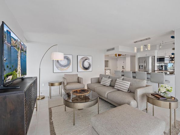 5550 N Ocean Drive 22d, Singer Island FL 33404