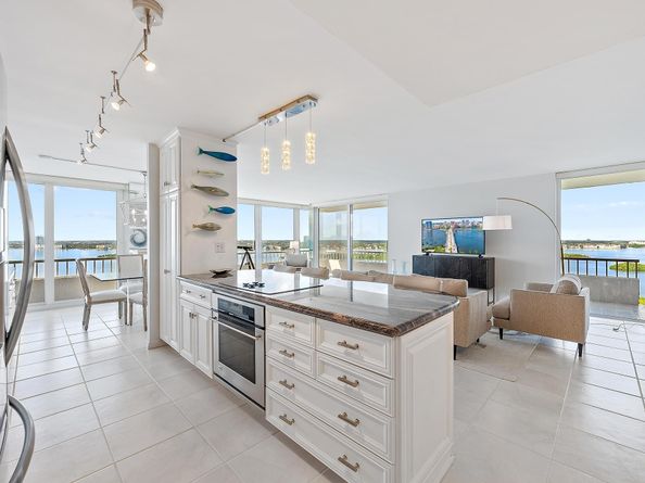 5550 N Ocean Drive 22d, Singer Island FL 33404