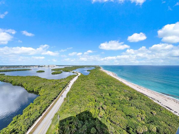 5550 N Ocean Drive 22d, Singer Island FL 33404