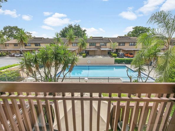 9962 Royal Palm Blvd 9962, Coral Springs FL 33065