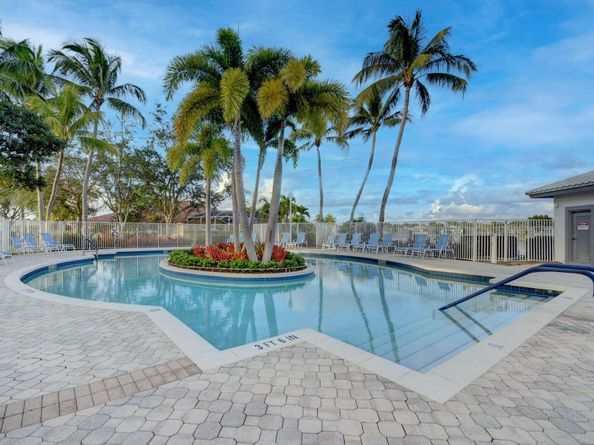 2245 Sapphire Circle, West Palm Beach FL 33411