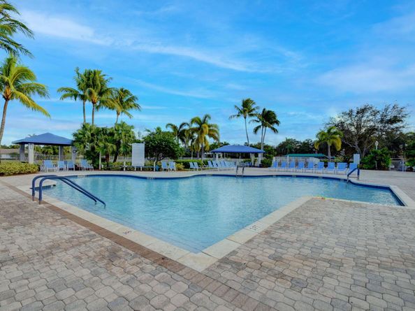 2245 Sapphire Circle, West Palm Beach FL 33411