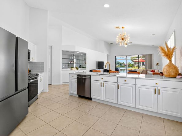 2245 Sapphire Circle, West Palm Beach FL 33411