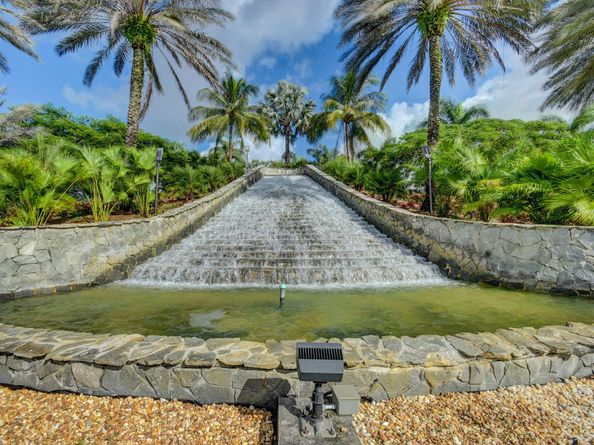 2245 Sapphire Circle, West Palm Beach FL 33411