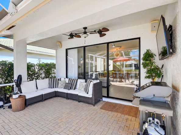 2245 Sapphire Circle, West Palm Beach FL 33411