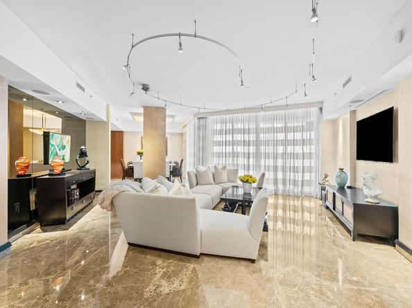 333 Las Olas Way 2604, Fort Lauderdale FL 33301