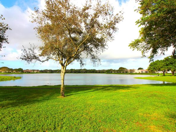 2900 Olivewood Terrace 203, Boca Raton FL 33431