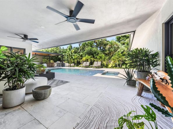 1621 Seabreeze Blvd, Fort Lauderdale FL 33316