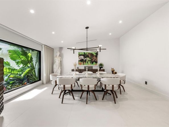 1621 Seabreeze Blvd, Fort Lauderdale FL 33316