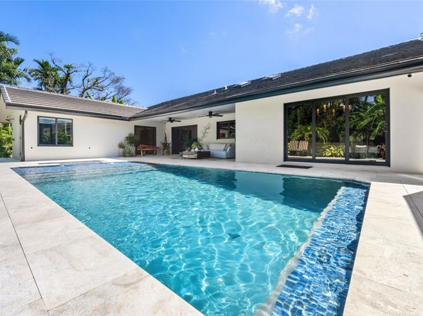 1621 Seabreeze Blvd, Fort Lauderdale FL 33316