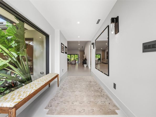 1621 Seabreeze Blvd, Fort Lauderdale FL 33316