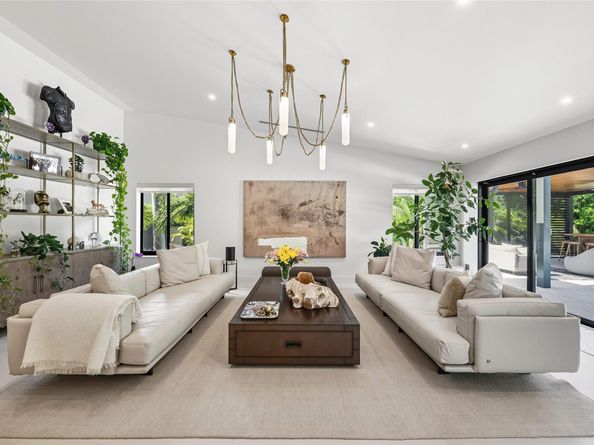 1621 Seabreeze Blvd, Fort Lauderdale FL 33316