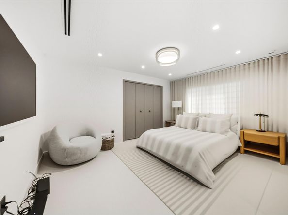 1621 Seabreeze Blvd, Fort Lauderdale FL 33316