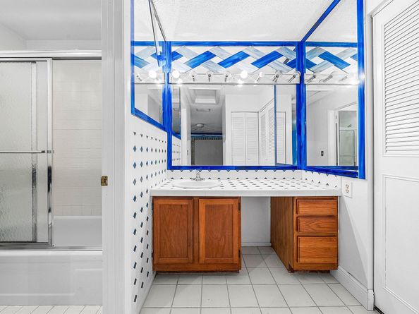 276 Beaver Dam Court, Royal Palm Beach FL 33411