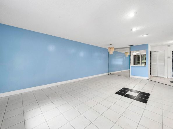 276 Beaver Dam Court, Royal Palm Beach FL 33411