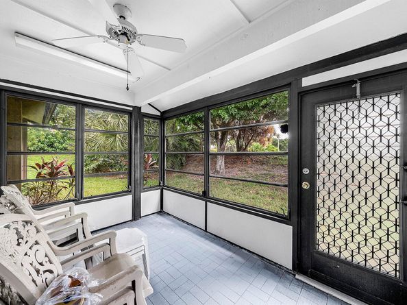 276 Beaver Dam Court, Royal Palm Beach FL 33411