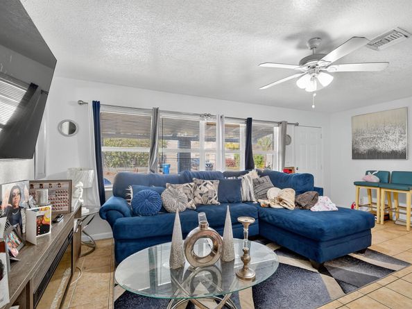 173 W 18th Street, Riviera Beach FL 33404