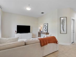 163 SW 7th St, Pompano Beach FL 33060