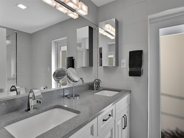 2090 NE 54th Ct, Fort Lauderdale FL 33308