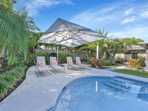 2090 NE 54th Ct, Fort Lauderdale FL 33308