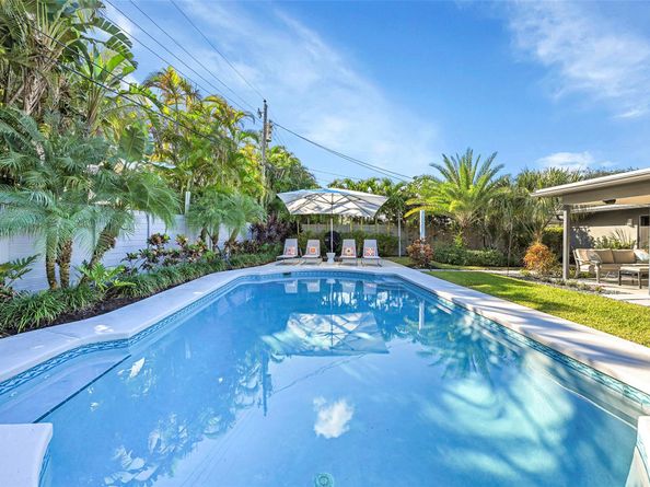 2090 NE 54th Ct, Fort Lauderdale FL 33308