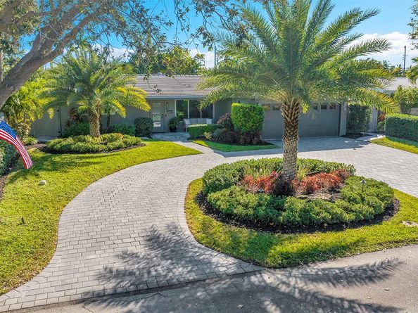 2090 NE 54th Ct, Fort Lauderdale FL 33308