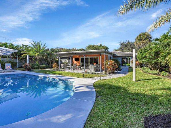 2090 NE 54th Ct, Fort Lauderdale FL 33308