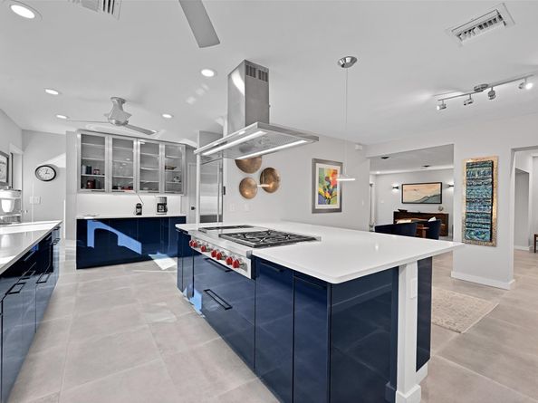 2090 NE 54th Ct, Fort Lauderdale FL 33308