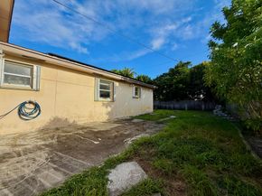 656 NW 1st Avenue, Boynton Beach FL 33426
