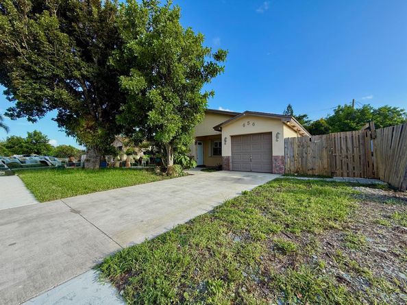 656 NW 1st Avenue, Boynton Beach FL 33426
