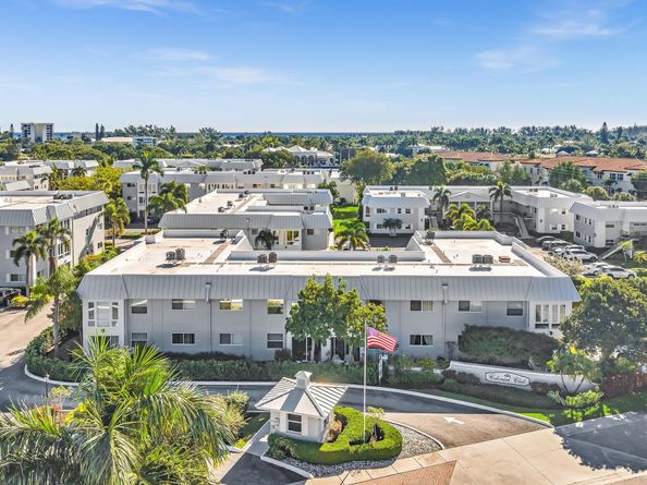 34 Colonial Club Drive 101, Boynton Beach FL 33435