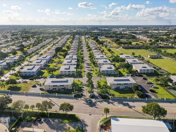 95 North Blvd 2B, Boynton Beach FL 33435