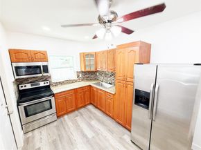 778 NW 80th St, Miami FL 33150