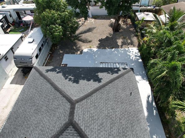 778 NW 80th St, Miami FL 33150