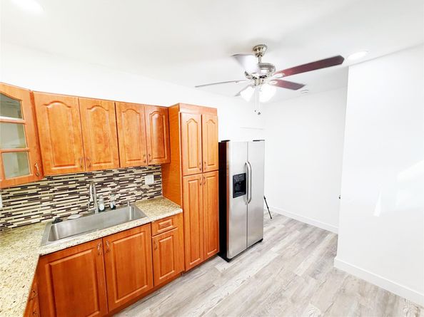 778 NW 80th St, Miami FL 33150