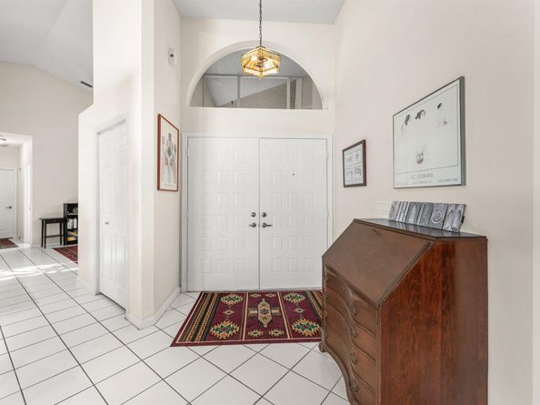 6861 Briarlake Circle, Palm Beach Gardens FL 33418