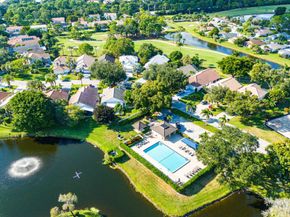 6861 Briarlake Circle, Palm Beach Gardens FL 33418