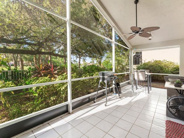 6861 Briarlake Circle, Palm Beach Gardens FL 33418