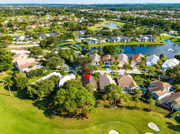 6861 Briarlake Circle, Palm Beach Gardens FL 33418