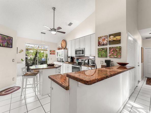 6861 Briarlake Circle, Palm Beach Gardens FL 33418