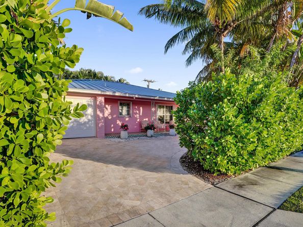 247 SE 3rd Avenue, Delray Beach FL 33483